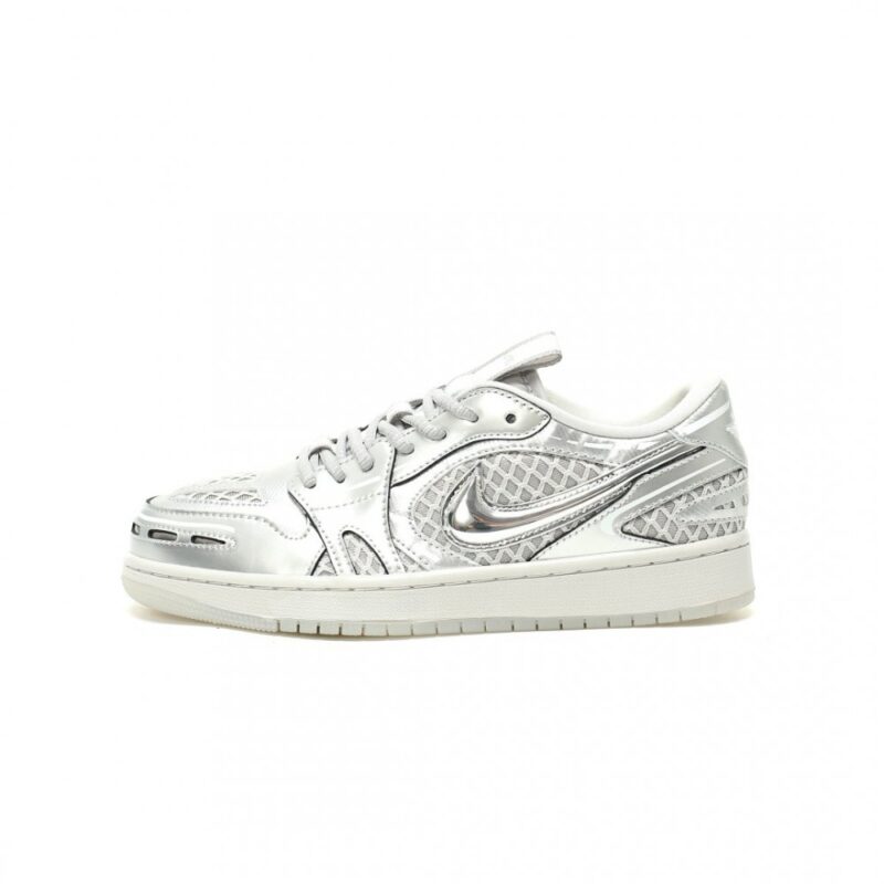 【AT13974】ナイキ・エア・ジョーダンAJ1 ロー メタリックシルバー バスケットボールシューズ | Nike Air Jordan
