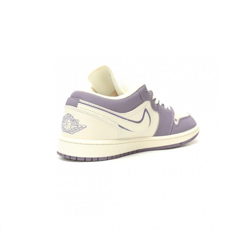 【AT14005】Nike Air Jordan 1 Low OG x LABUBU カートゥーンアートスニーカー | Nike x Labubu