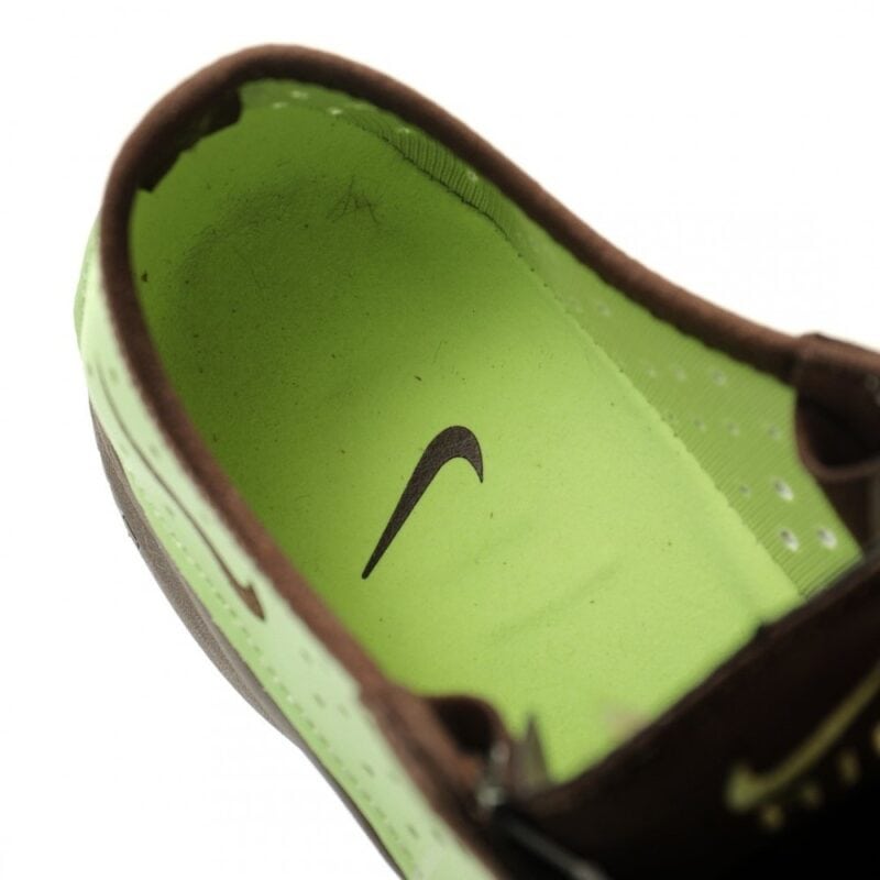 【AT14029】ナイキAir Max Moto 2Kシリーズ レトロランニングシューズ | Nike Air Max