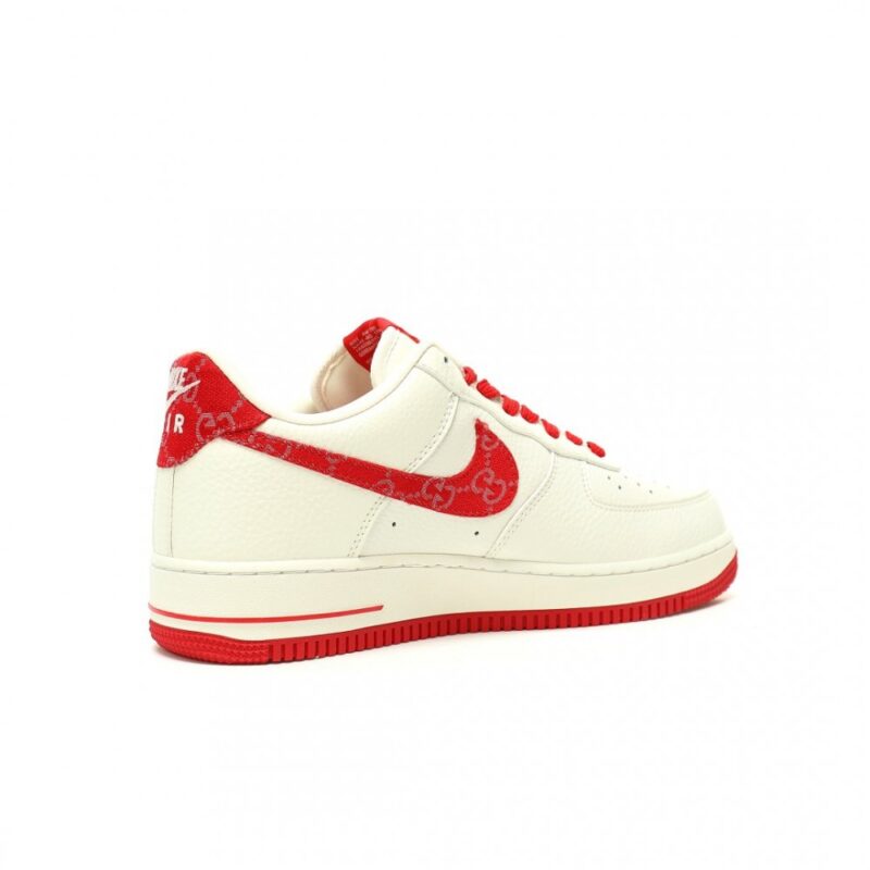 【AT14040】グッチ x ナイキ Air Force 1 Lowコラボスニーカー | Nike x Gucci