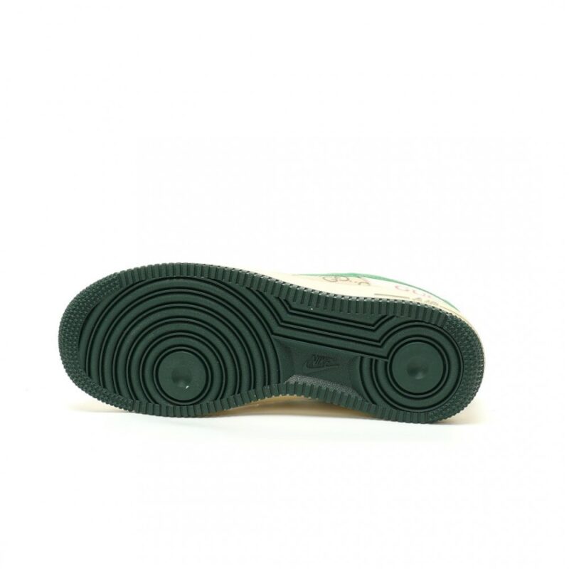 【AT14041】ナイキ x グッチ Air Force 1 Lowスニーカーコラボ - ファッションとスポーツの融合 | Nike x Gucci