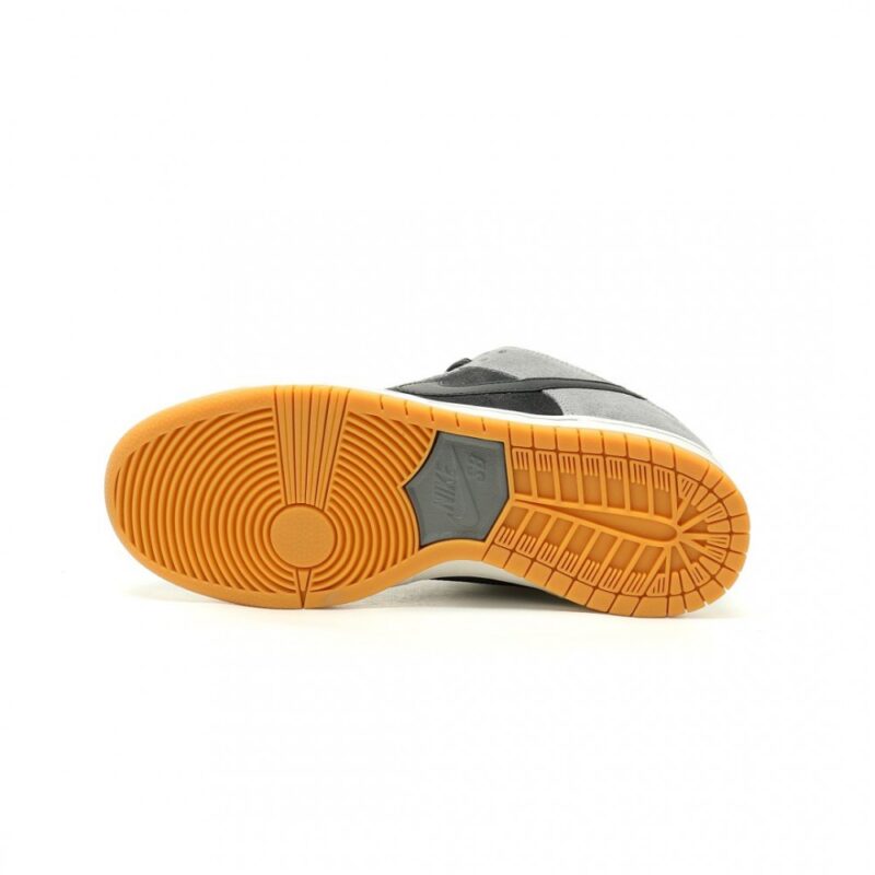 【AT14044】Nike SB Dunk Low Proシリーズ: レトロデザインとスケートボードテクノロジーの融合 | Dunk