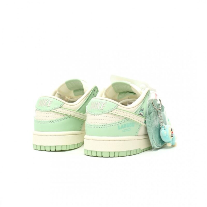 【AT14046】Nike SB Dunk Low LABUBUコラボレーション特別カスタムシューズ | Nike x Labubu