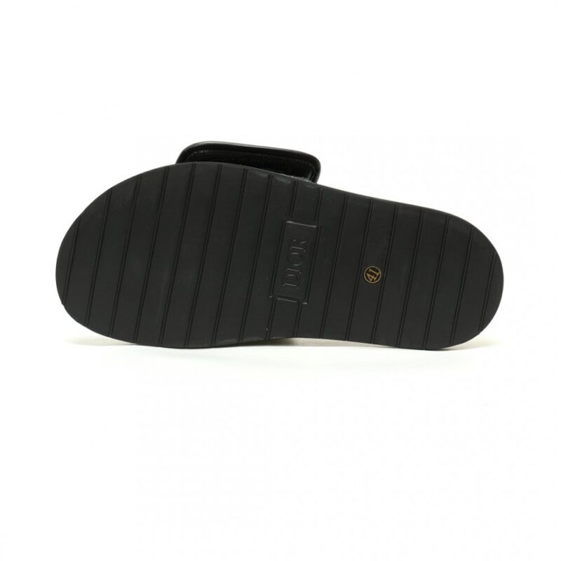 【AT14115】ディオール(Dior)のAquaシリーズサンダル - フランス高級ファッションブランドの贅沢な革命 | Dior Paris