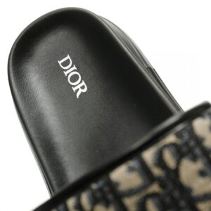 【AT14115】ディオール(Dior)のAquaシリーズサンダル - フランス高級ファッションブランドの贅沢な革命 | Dior Paris