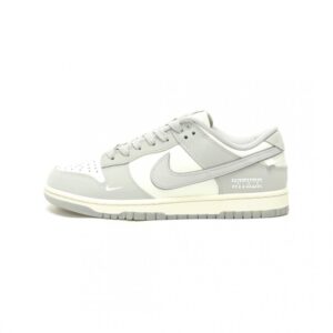【AT14265】Nike SB Dunk Low クラシックな煙灰色とオフホワイトのスケートボードシューズ | Nike Dunk