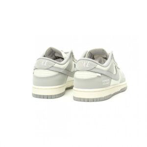 【AT14265】Nike SB Dunk Low クラシックな煙灰色とオフホワイトのスケートボードシューズ | Nike Dunk
