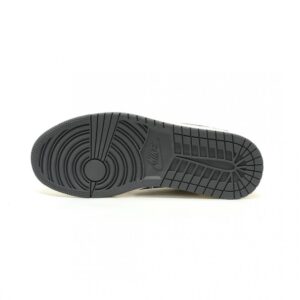 【AT14269】ナイキ エア ジョーダン 1 x ザ ノースフェイス x トラビス スコット スニーカー | Nike x The North Face