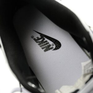 【AT14316】Nike SB Dunk Low x Off-Whiteコラボレーションスニーカー | Off-White x Nike