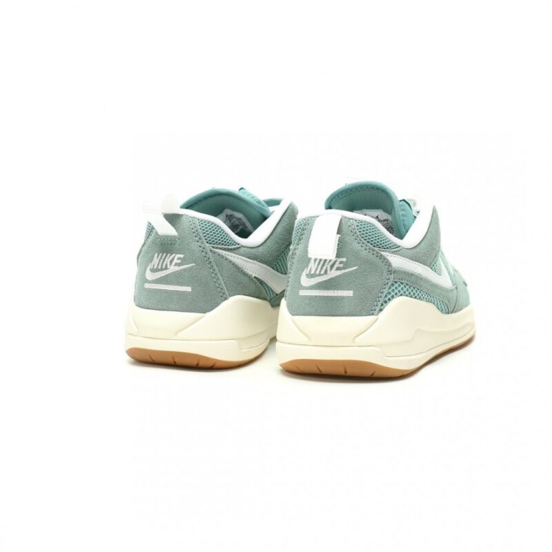 【AT14322】ナイキジョーダンCMFT Eraシリーズローカットカジュアルスポーツシューズ | Nike Jordan