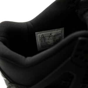 【AT14323】ナイキ×BMXレジェンド ナイジェル・シルヴェスター共同モデル AJ4 スニーカー | Air Jordan