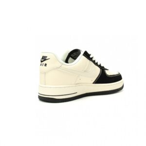 【AT14334】ナイキ エア フォース 1 '07 Low シャーク デザイン スニーカー | Nike Air Force 1