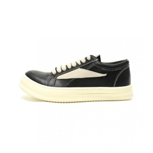 890950196_1 【AT14348】リック・オウエンズ デザイナーとのVans Old Skool レザースニーカー 黒光沢皮革とベージュスエードのユニークなデザイン | Converse