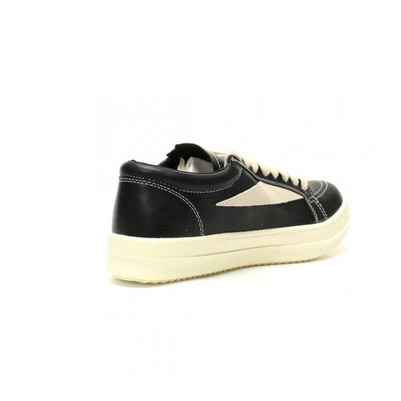 【AT14348】リック・オウエンズ デザイナーとのVans Old Skool レザースニーカー 黒光沢皮革とベージュスエードのユニークなデザイン | Converse