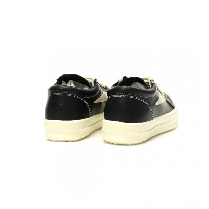 【AT14348】リック・オウエンズ デザイナーとのVans Old Skool レザースニーカー 黒光沢皮革とベージュスエードのユニークなデザイン | Converse