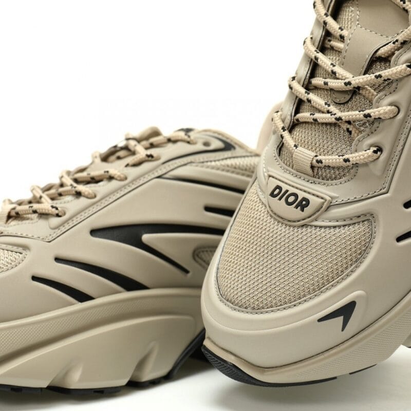 【AT14350】Diorディオール B44 Blade スニーカー、トレンドとエレガンスの完璧な融合 | Christian Dior