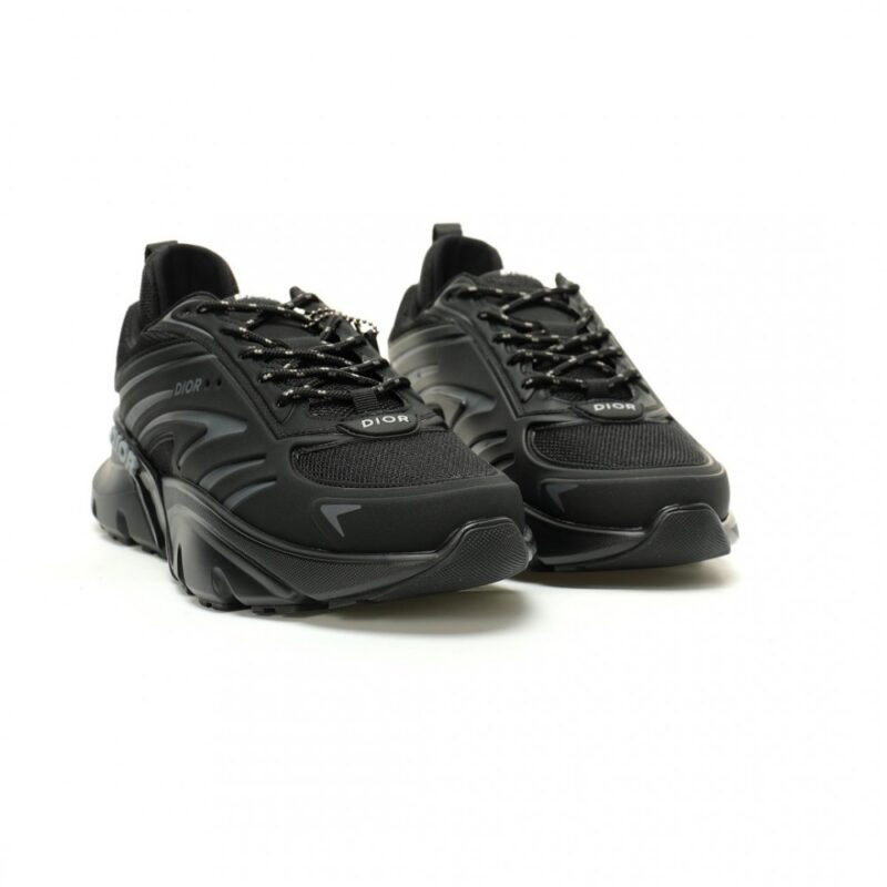 【AT14352】ディオールのB44 Bladeシリーズスニーカー、最新トレンドの都会美学を体現 | Dior