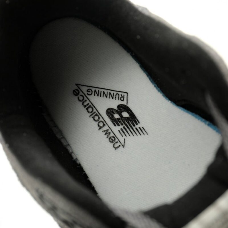 【AT14358】New Balance 9060シリーズ：ファッションと快適さを兼ね備えたレトロスニーカー | New Balance