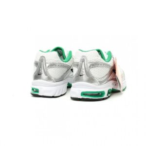 【AT14388】ナイキ Nike Air Max Moto 2Kシリーズ スニーカー - プラチナシルバーグリーンカラーリング | Air Max