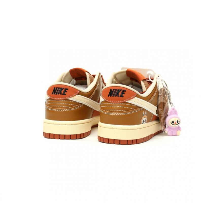 【AT14392】ナイキSBダンクロー×LABUBUカスタムスケートシューズ | Labubu