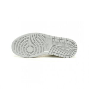 【AT14395】Travis Scott × Off-White × Nike Air Jordan 1 Low スニーカー - グレーと白のコラボデザイン | Travis Scott x Nike