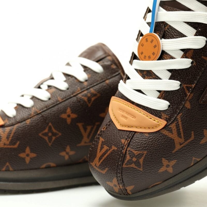 【AT14413】ルイ・ヴィトン（Louis Vuitton）Buttersoftスニーカーシリーズ | LV