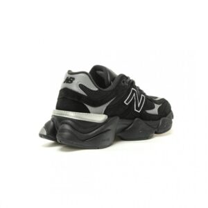 【AT14805】ニューバランス9060シリーズランニングシューズ ブラックグレー - レトロトレンドと快適なサポート | New Balance