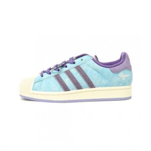 【AT14811】アディダス・オリジナルスのクラシックスーパースターII：天空青と紫のスポーツシューズ | Adidas Superstar
