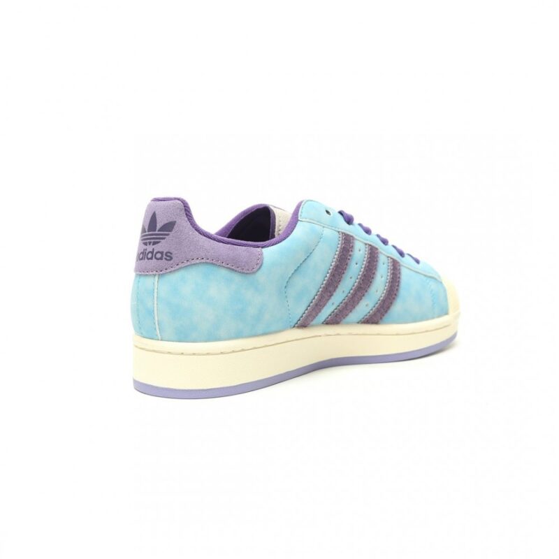 【AT14811】アディダス・オリジナルスのクラシックスーパースターII：天空青と紫のスポーツシューズ | Adidas Superstar
