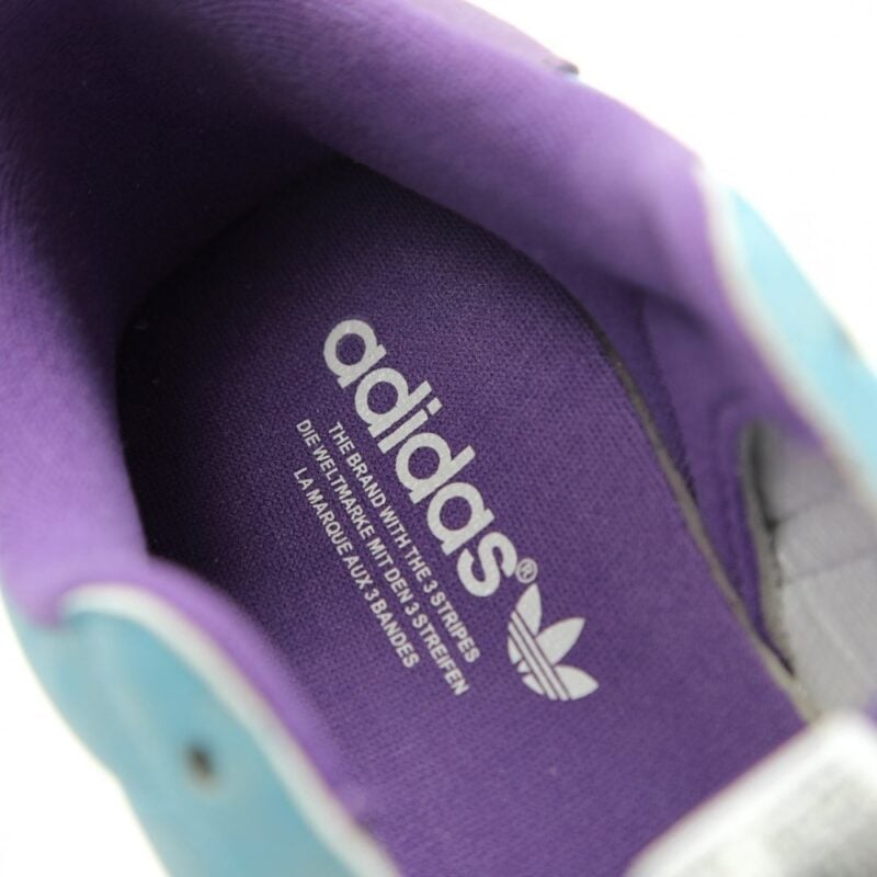 【AT14811】アディダス・オリジナルスのクラシックスーパースターII：天空青と紫のスポーツシューズ | Adidas Superstar