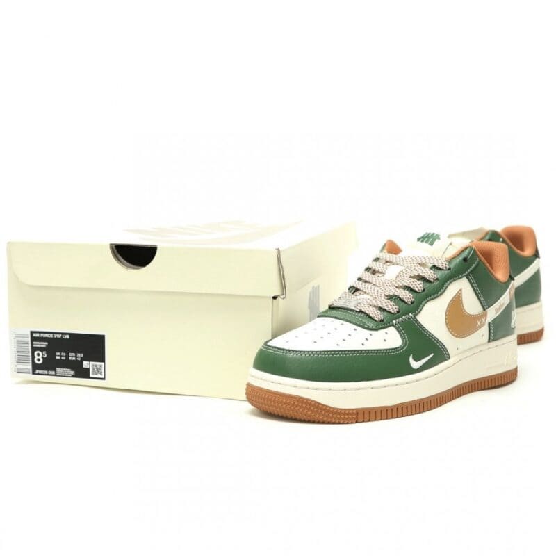 【AT14820】UNDEFEATED x Nike Air Force 1 コラボレーションシューズ | AF1