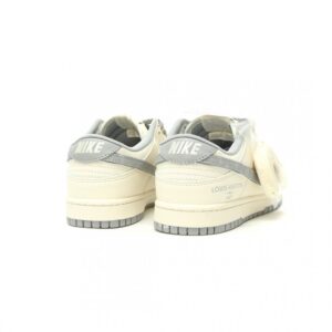 【AT14826】ルイ・ヴィトン×ナイキSB ダンク ロー スニーカー：モノグラムプリント素材と高品質リザード加工の牛革が融合した限定コラボ | Louis Vuitton x Nike