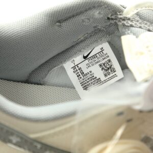 【AT14826】ルイ・ヴィトン×ナイキSB ダンク ロー スニーカー：モノグラムプリント素材と高品質リザード加工の牛革が融合した限定コラボ | Louis Vuitton x Nike