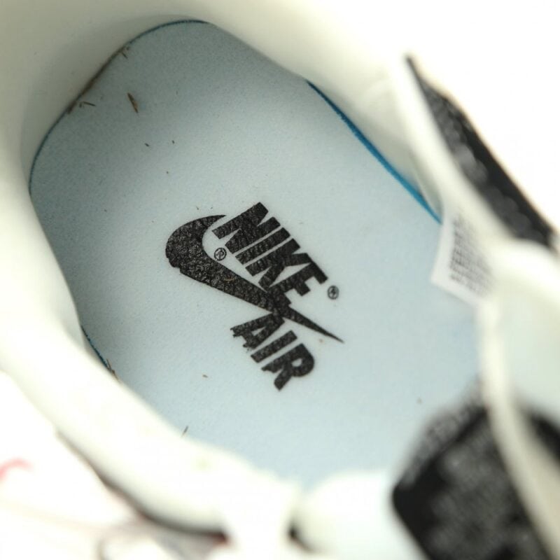 【AT14830】ナイキ エアジョーダン 1 ローオージー × ラブブブ コラボスニーカー | Nike x Labubu