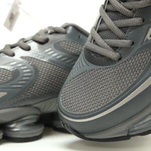 【AT14841】ニューバランス U2000シリーズスポーツシューズ - ダークグレー配色 | New Balance