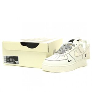 【AT14860】ナイキ エアフォース 1 '07 Low クラシックローカットカジュアルスポーツシューズ | AF1