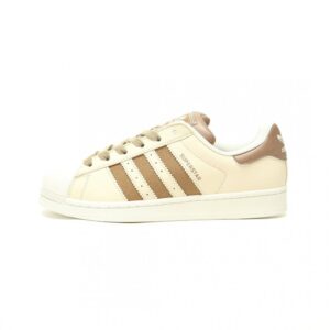 【AT14880】アディダスのスーパースタークラシックなミルクティーカラーレザーシューズ | Adidas Superstar