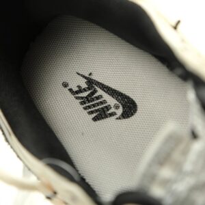 【AT14893】ルイヴィトン×ナイキSBダンクロー：ストリートファッションの魅力を完璧に融合した限定コレクション | Nike x Louis Vuitton