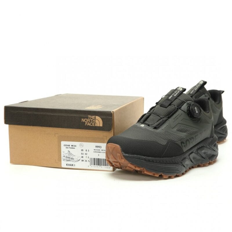 【AT14898】The North Face未来之光シリーズ ハイテクスニーカー | TNF