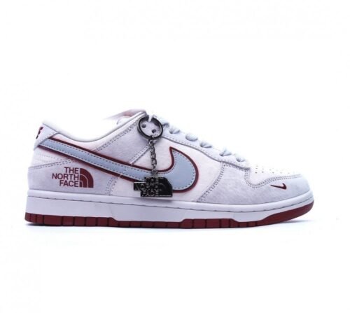 【AT1491】The North Face × Nike Air Nike Dunk Low ナイキ（Nike）のダンク・ロー（Dunk Low）は、The North Face（ノースフェイス）とのコラボで、クラシックで汎用性のあるカジュアルスポーツスニーカーです