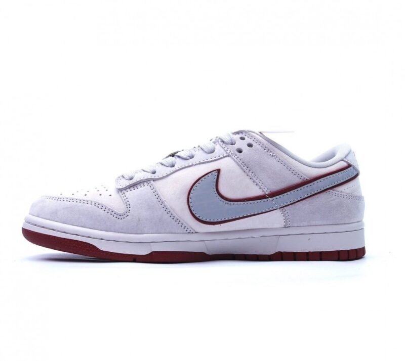 【AT1491】The North Face × Nike Air Nike Dunk Low ナイキ（Nike）のダンク・ロー（Dunk Low）は、The North Face（ノースフェイス）とのコラボで、クラシックで汎用性のあるカジュアルスポーツスニーカーです