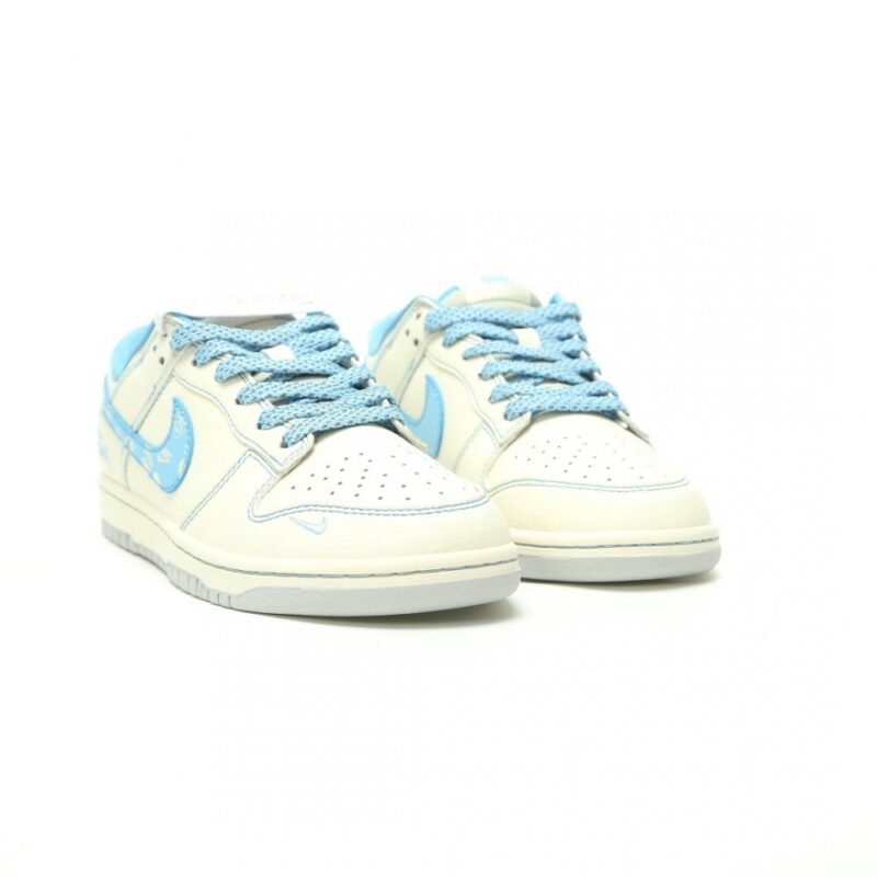 【AT14933】Stussy×ナイキSB ダンク ロー: ストリートウェアとスポーツテクノロジーの融合 | Stussy x Nike