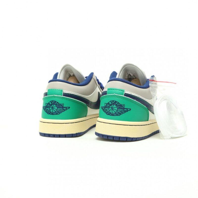 【AT14934】Nike Air Jordan 1 Lowスニーカー - 青と緑のコントラストデザイン | Jordan