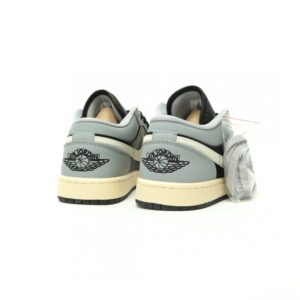 【AT14935】ナイキAir Jordan 1 Low Light Smoke Grey 浅煙灰 靴 | Jordan