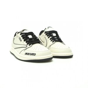 【AT14939】UNDEFEATED x Travis Scott コラボ Nike Air Jordan 1 Low スニーカー | Nike x Undefeated