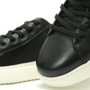 【AT14941】ルイヴィトンLVローカジュアルスニーカー：都会の紳士のための高級スポーツスタイル | Louis Vuitton Malletier