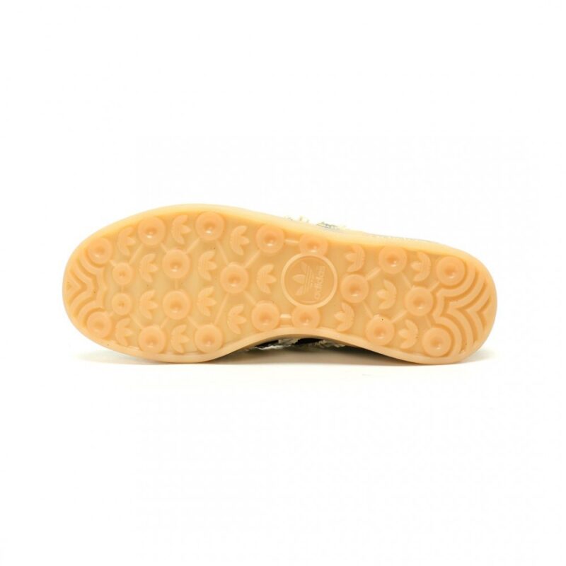 【AT14957】アディダスのガゼルインドア - スエードとレザーアッパー、クラシックなスポーツファッション | Adidas Gazelle