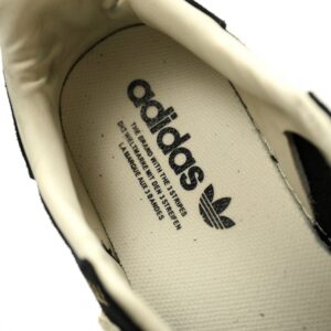 【AT14957】アディダスのガゼルインドア - スエードとレザーアッパー、クラシックなスポーツファッション | Adidas Gazelle