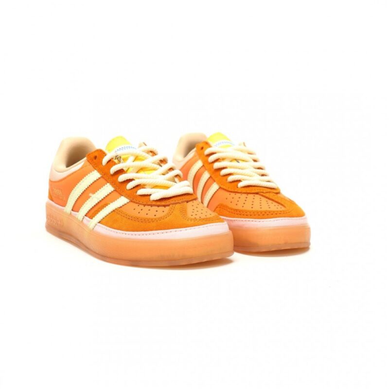 【AT14958】アディダス x バッドバニー コラボ Gazelle Indoor スニーカー - ストリートカルチャーと音楽ファッションの融合 | Adidas Gazelle