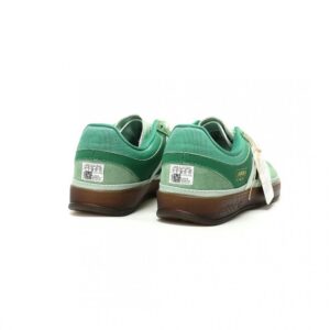 【AT14959】アディダス×バッドバニー共同コラボGazelle: ラテンラップスターの音楽とファッションが融合した特別デザイン | Adidas Gazelle